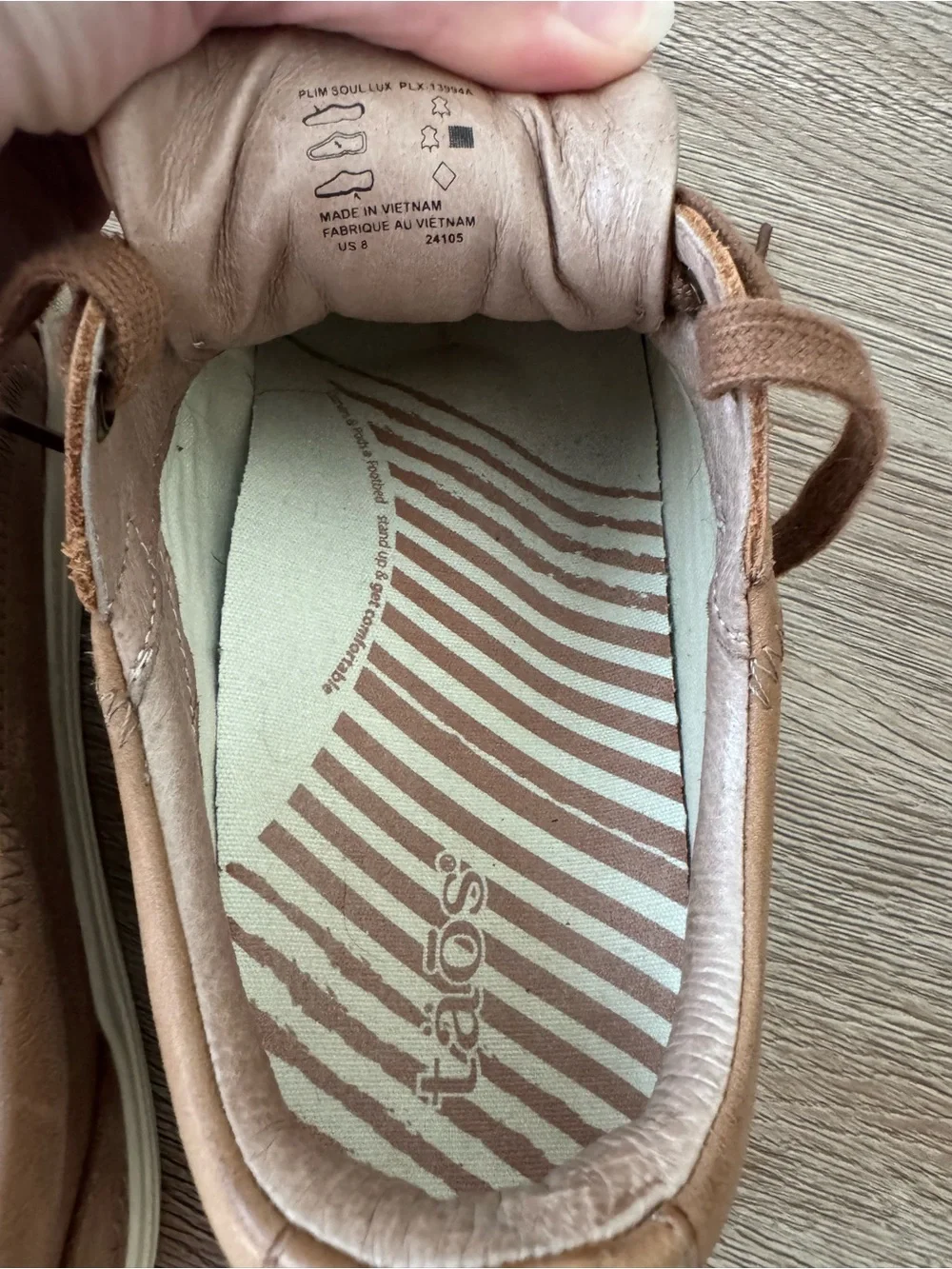 Taos Footwear Plim Soul Lux Leather Sneakers, Caramel, women’s 8, EUC